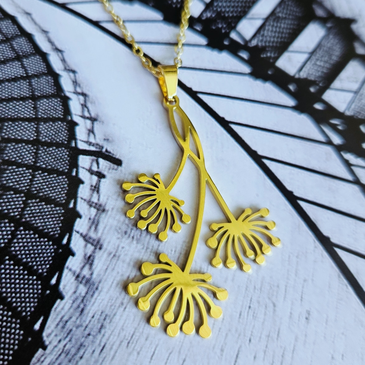 Dandelion necklace R650