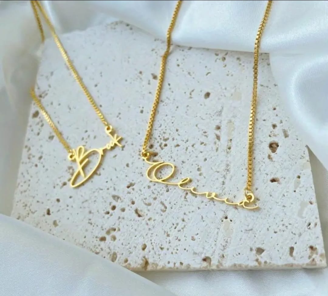 Name necklaces in silver or gold R650